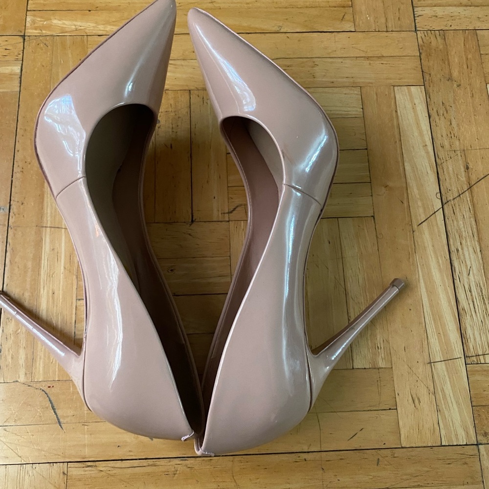 Nude Aldo Pumps size 8